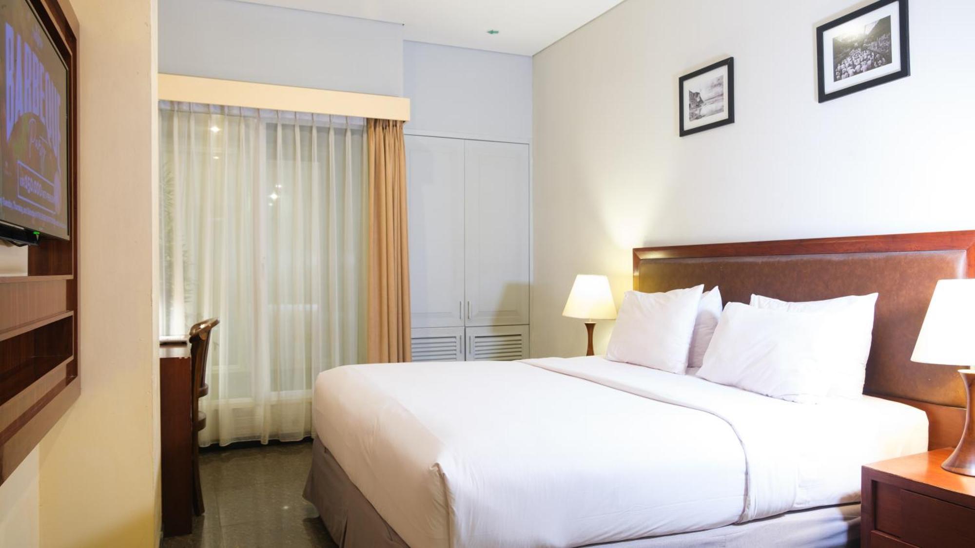 Kutabex Beachfront Hotel Kuta Lombok Exteriör bild